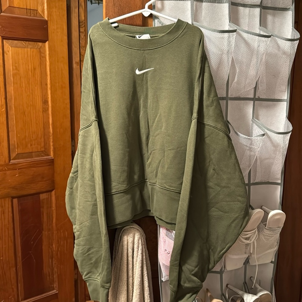 Nike Green Cropped Oversized Crewneck
